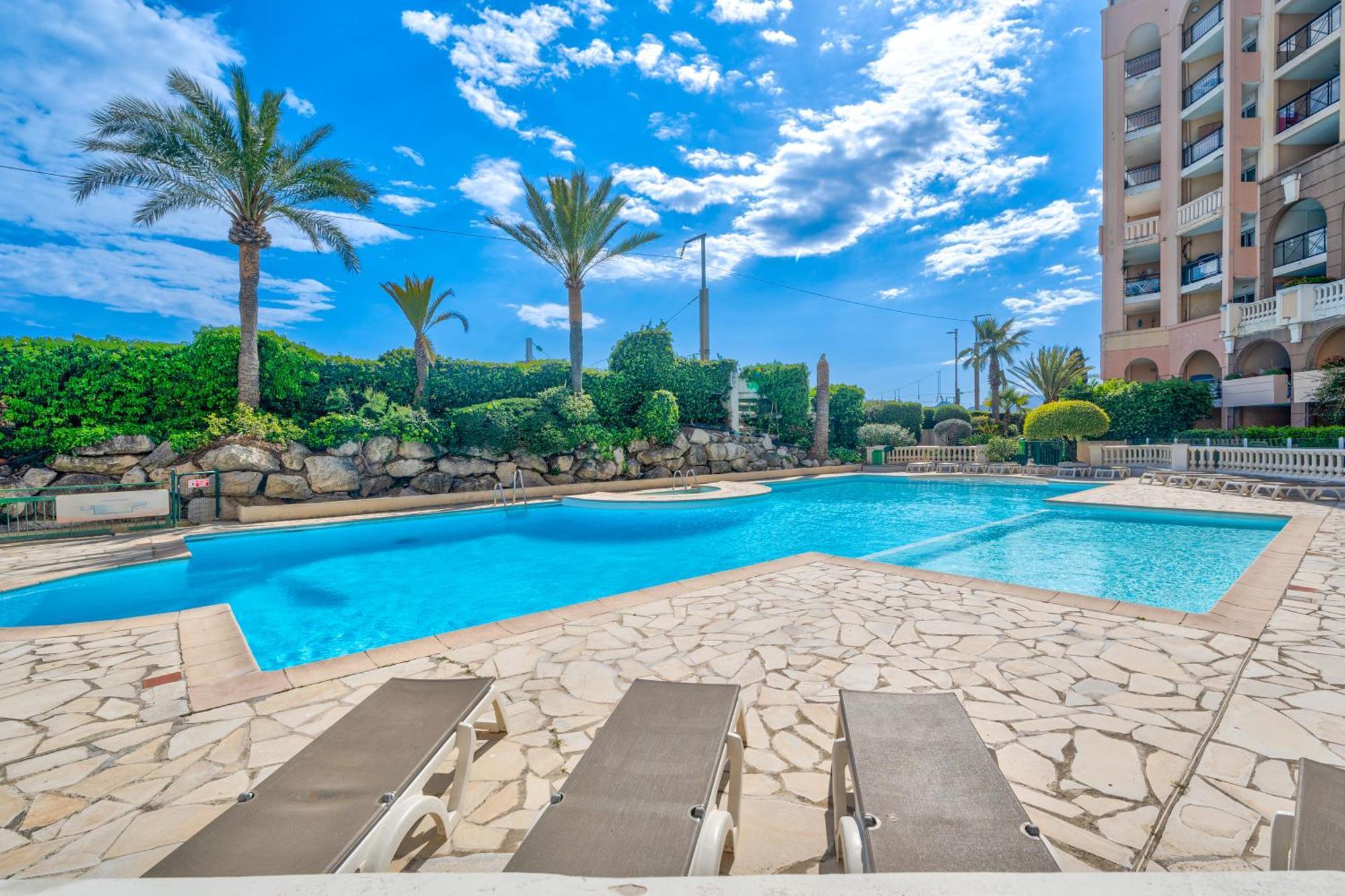 Residence La Palme D'Azur - Канни Екстер'єр фото